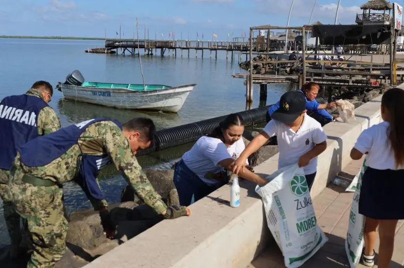 Los niños fueron los más interesados en participar en la limpieza de las playas. Los niños fueron los más interesados en participar en la limpieza de las playas.