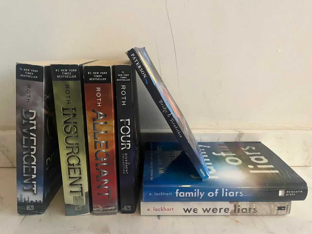 La lectura en la adolescencia puede ser una herramienta poderosa para el crecimiento personal, y hay libros que logran emocionar, inspirar y dejar una huella duradera.
