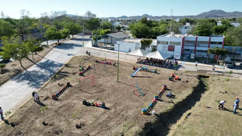 Nuevo espacio recreativo en la colonia Genaro Estrada en Mazatlán. Foto: Cortesía. Nuevo espacio recreativo en la colonia Genaro Estrada en Mazatlán. Foto: Cortesía.