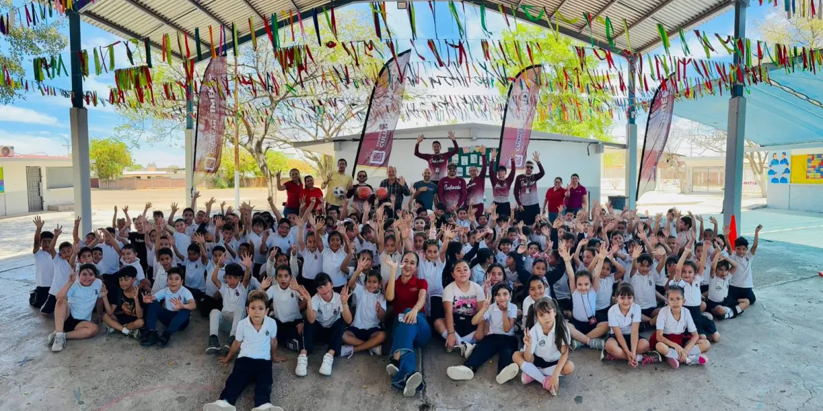 Entre juegos y valores, niñas y niños de la Primaria Dionicio Saldaña disfrutan una jornada especial en la colonia Antonio Toledo Corro en Culiacán. Foto: IMDEC