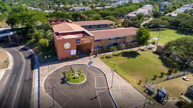 La primavera, centros educativos desde preescolar hasta bachillerato. Foto Miguel Ángel Victoria Sinaloa 360