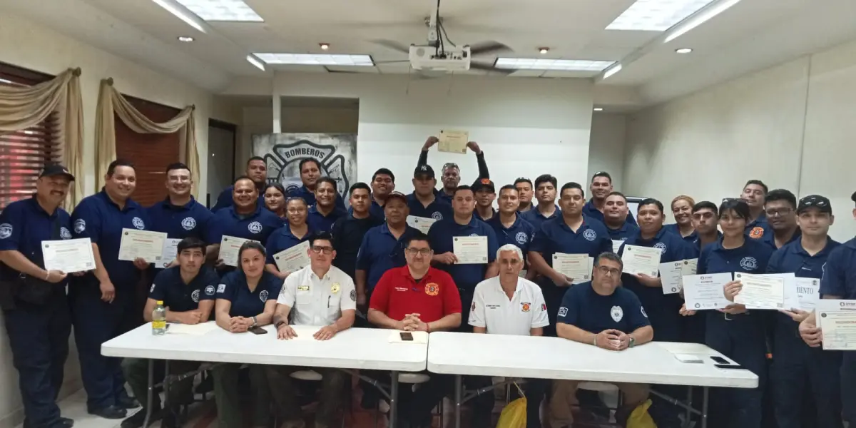 GERUM Rescate y Salvamento de Culiacán A.C. capacita a 32 elementos del H. Cuerpo de Bomberos de Cajeme, en Cd. Obregón, Sonora, en técnicas de “Stop the Bleed” y “Soporte Vital Básico”. Foto: GERUM