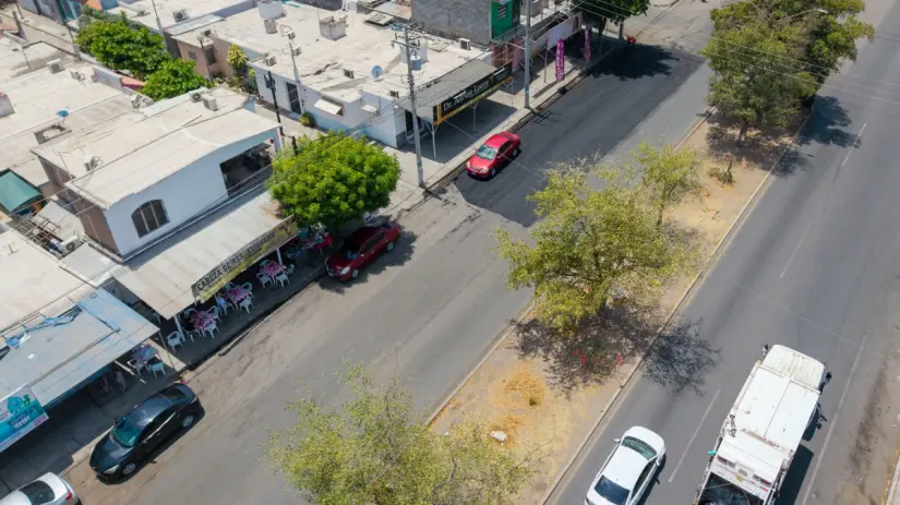 Bacheo y reductores mejoran seguridad vial en Culiacán Calles más seguras en Culiacán: Gobierno Municipal impulsa rehabilitación urbana.