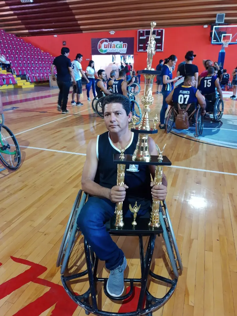 La Ráfaga Cañera, llegó a su vida en el momento que más lo necesitaba. La Ráfaga Cañera, llegó a su vida en el momento que más lo necesitaba.