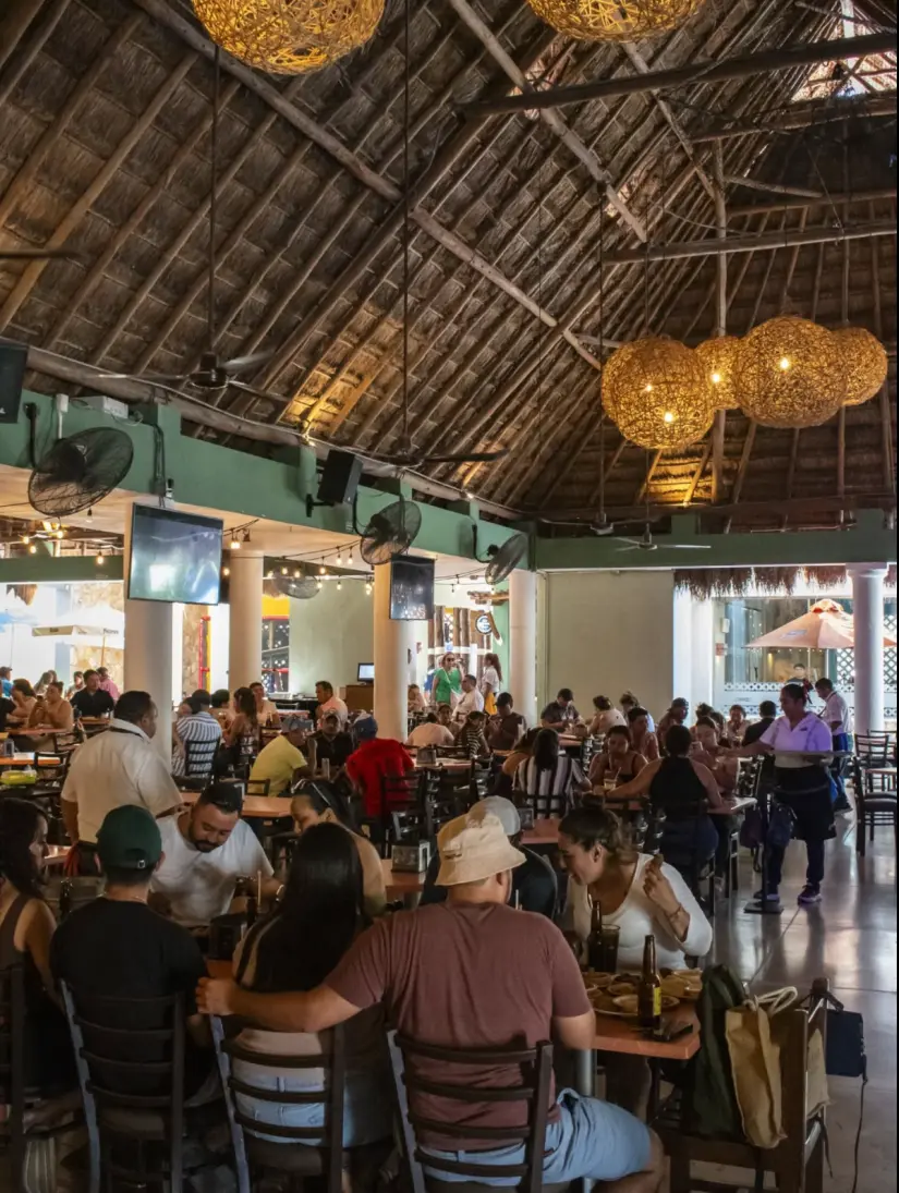 No te pierdas la música en vivo del restaurante Eladios Bar. Foto: Facebook Eladios Bar No te pierdas la música en vivo del restaurante Eladios Bar. Foto: Facebook Eladios Bar.