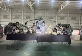 Fuerza Civil y Defensa decomisan arsenal en Cerralvo, Nuevo León