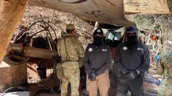 Gabinete de Seguridad desmantela laboratorio y pista clandestina en Durango; aseguran 150 kilos de drogas