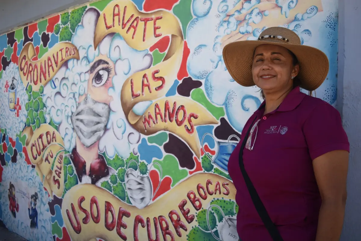 Esta dinámica del mural, organizada por la maestra de artes, Catia Iribe, provocó una reflexión profunda sobre la pandemia, su impacto y la importancia de la prevención.