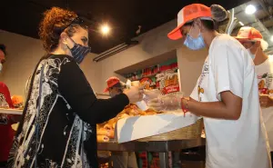 ¡Saquen los bollos! Panaderos se preparan para nueva edición del Día del Bolillo con Crema