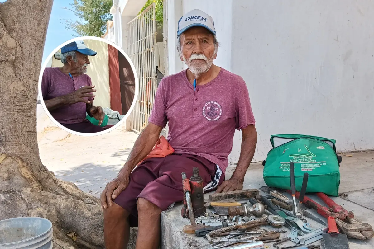 A pesar de su discapacidad, don Roberto, todos los días hace su luchita para tratar de vender algo de su herramienta frente a su casa e Infonavit Humaya.