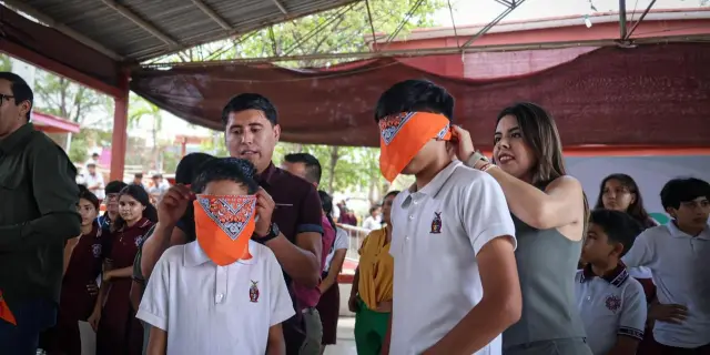 Estudiantes de la ETI 80 promueven la inclusión y el respeto a la discapacidad en Culiacán