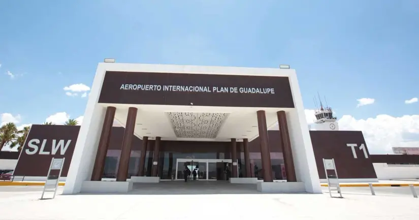 Aeropuerto Internacional Plan de Guadalupe en Saltillo. Foto:Cortesía. Aeropuerto Internacional Plan de Guadalupe en Saltillo. Foto:Cortesía.