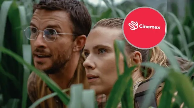Diseño del vaso con luz led de Jurassic World Rebirth de Cinemex. Foto: Cortesía
