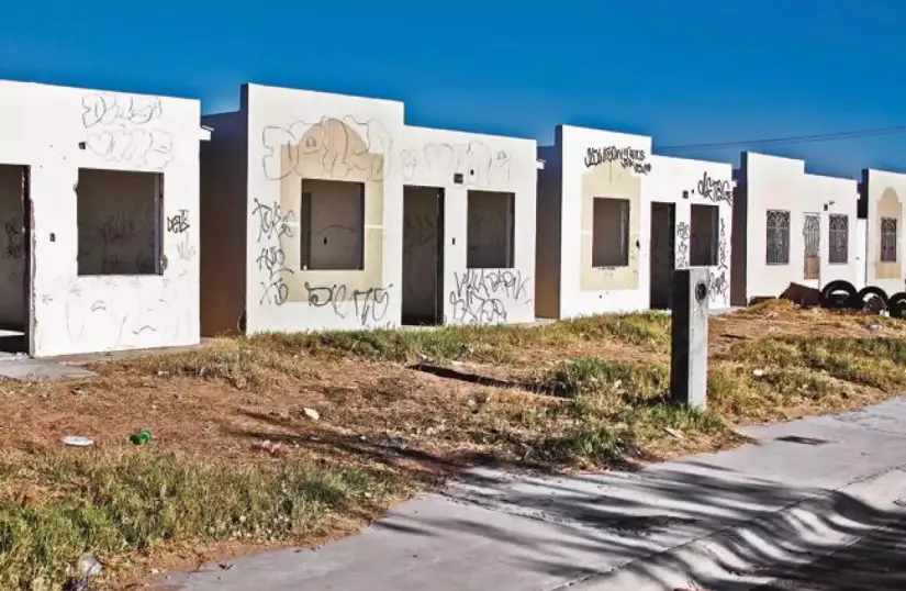 Infonavit permitirá comprar casas ocupadas de forma irregular Infonavit también busca rehabilitar miles de viviendas abandonadas. Foto: Cortesía