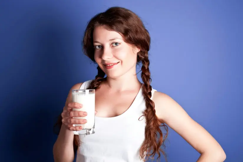 De esta manera puedes asegurarte de que la leche que consumes es de buena calidad. Foto:Unsplash. De esta manera puedes asegurarte de que la leche que consumes es de buena calidad. Foto:Unsplash.