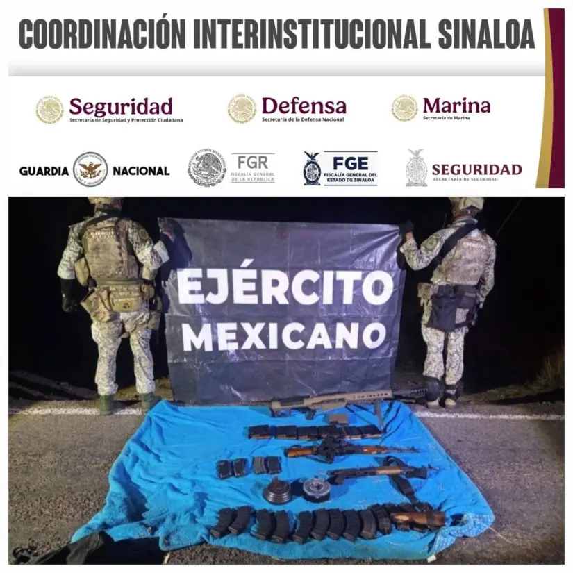 Armamento asegurado en Mocorito. Foto: Seguridad Pública Sinaloa Armamento asegurado en Mocorito. Foto: Seguridad Pública Sinaloa