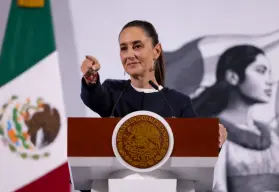 Respuesta de Claudia Sheinbaum ante anuncio de Infonavit de vender viviendas invadidas