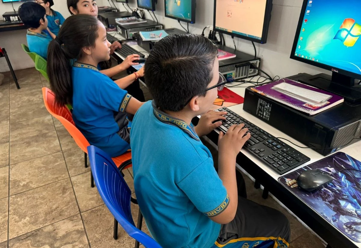 Inician los pagos de las Becas Académicas en Chihuahua. Foto: Cortesía