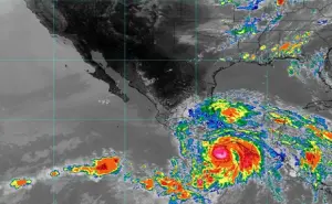 Huracán Erick sube a categoría 2 en tiempo récord y se dirige a Guerrero y Oaxaca