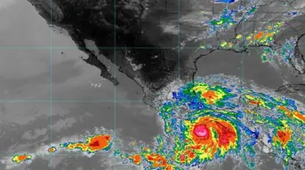 Huracán Erick sube a categoría 2 en tiempo récord y se dirige a Guerrero y Oaxaca