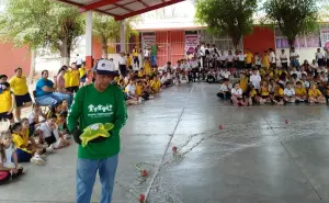 De pescadores a héroes del mar: así protegen Adrián y Adalberto las tortugas en Sinaloa