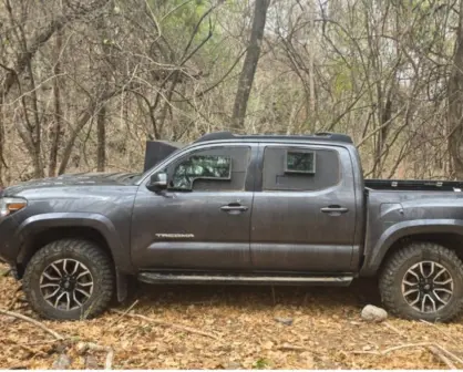 Ejército decomisa una camioneta Tacoma blindada y cartuchos en Culiacán