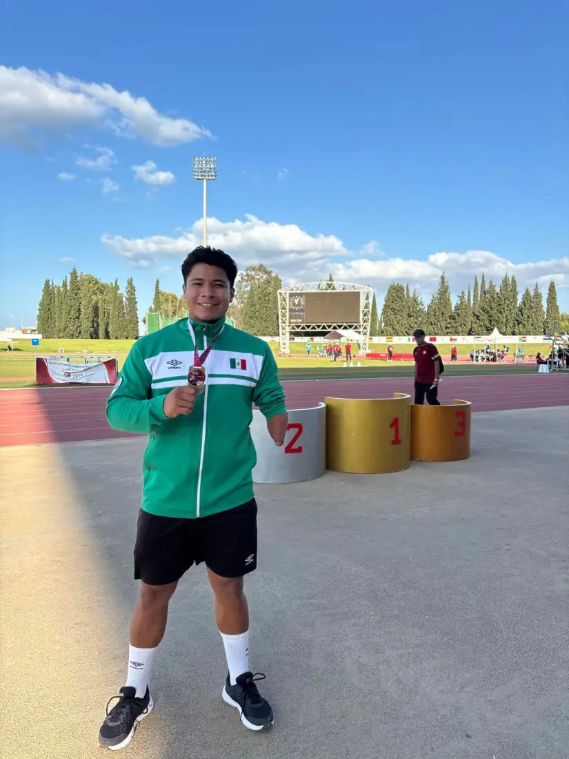 Eliezer Gabriel gana la presea de bronce en lanzamiento de jabalina. Foto: Gobierno de México