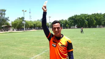 Óscar Uriel López, el árbitro que hace del futbol una tradición dominical en Villa Juárez