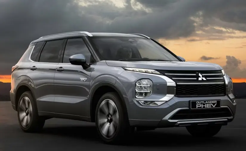 Mitsubishi Outlander 2025: la SUV híbrida perfecta para familias Por fuera, presume de un diseño robusto ideal para la aventura. Foto: Mitsubishi