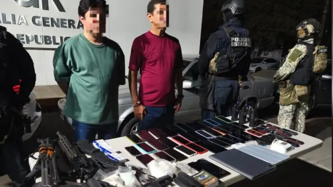 Reporte ciudadano permite aseguramiento de armas, droga y dinero en Culiacán; hay dos detenidos-