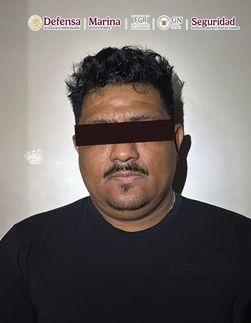 Hombre detenido con droga en la colonia El Refugio de Tijuana. Hombre detenido con droga en la colonia El Refugio de Tijuana.