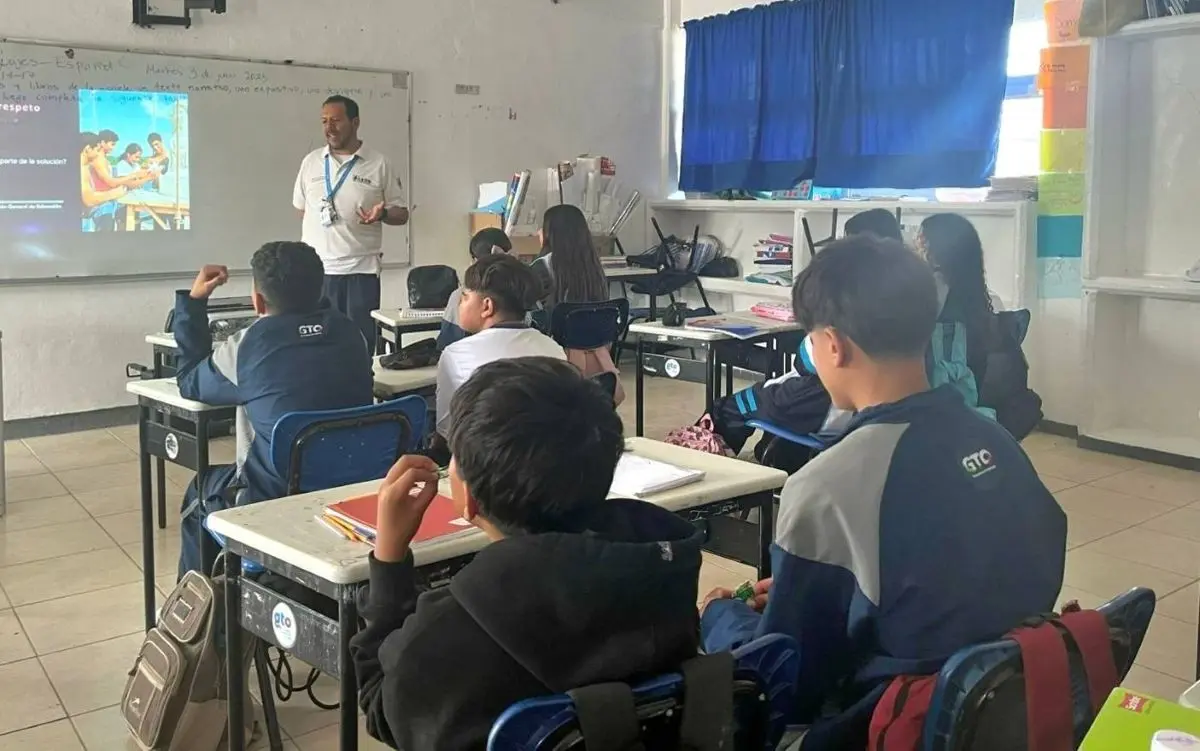 Tercera lista de estudiantes seleccionados para recibir la Beca Educativa León 2025
