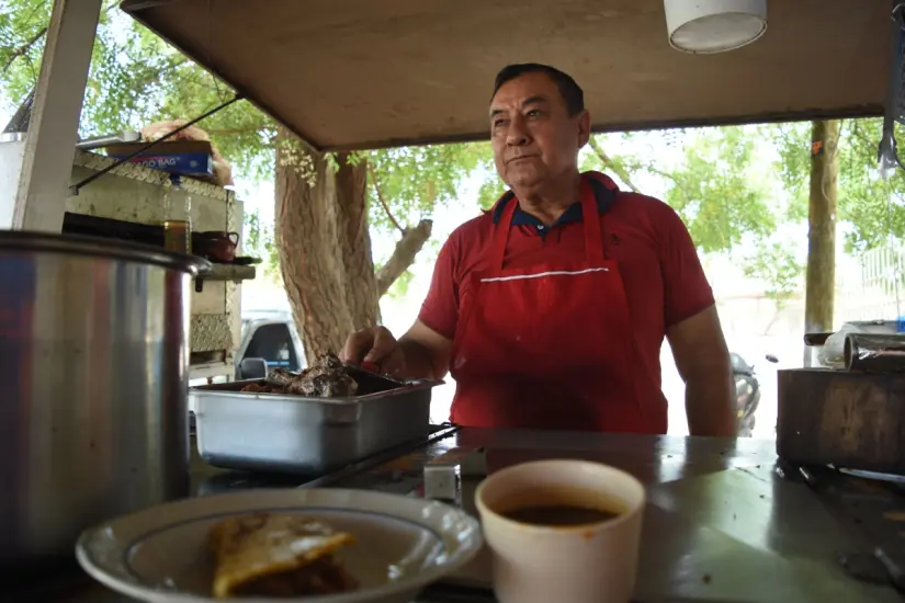 imagen recuadro Sin planearlo, don Prisciliano ha sido un motor silencioso en la economía de muchas familias que encontraron en la birria un medio de sustento digno.