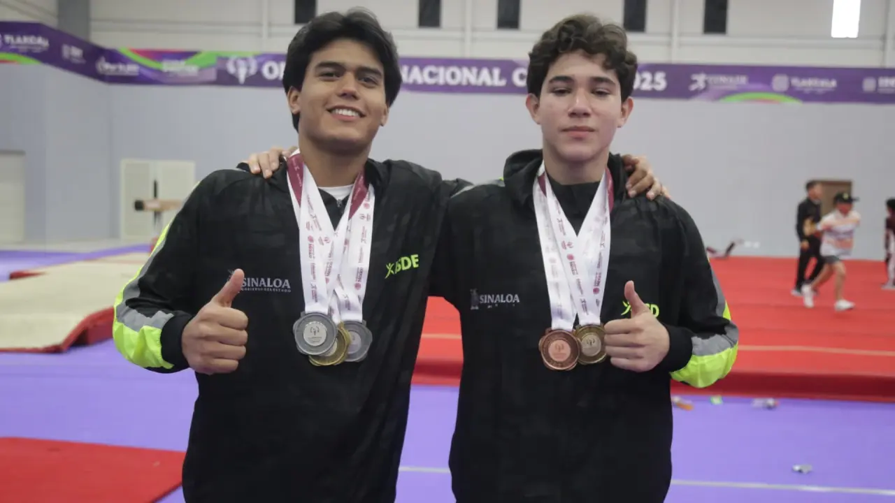 Aarón Ibarra y Gael Rosales ponen en alto a Sinaloa con su destacada participación en gimnasia artística. ¡Orgullo sinaloense! Foto: ISDE