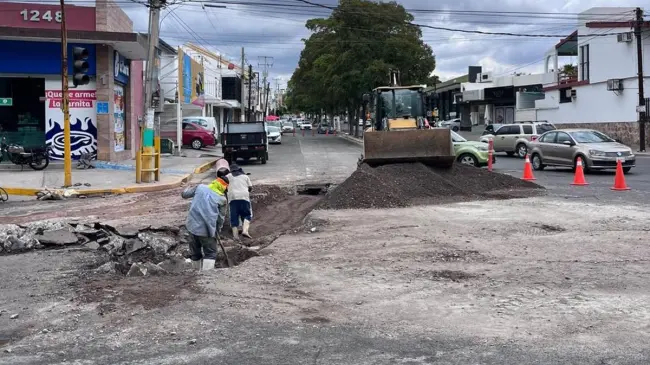 Sin agua en Vista Hermosa y más de 50 colonias de Culiacán por ruptura de línea de 24 pulgadas.