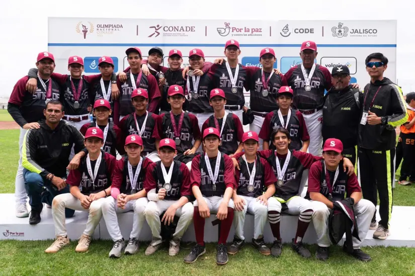 Béisbol sinaloense crece con disciplina y esfuerzo, logra doble plata en Olimpiada Nacional CONADE 2025 Entregados y competitivos: Sinaloa se corona con plata en béisbol Sub-15 y Sub-18. Foto: ISDE