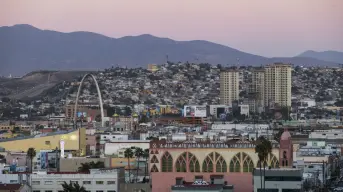 Onda de calor azota Baja California con hasta 45 grados hoy