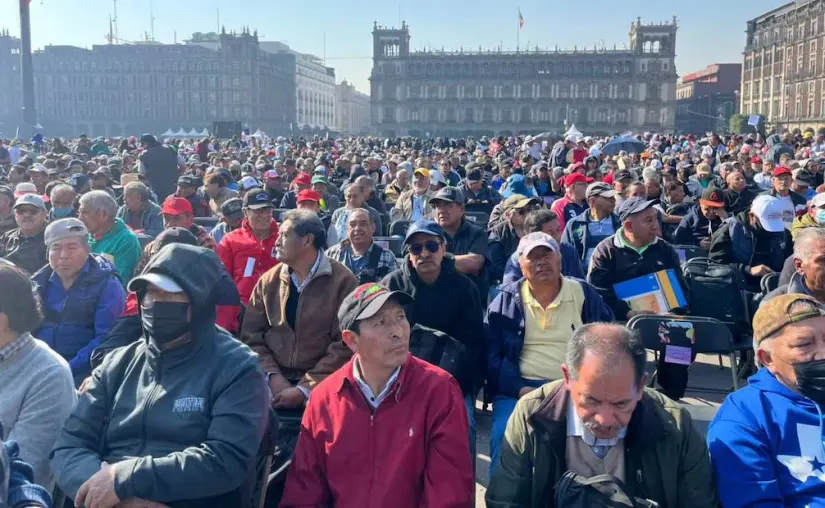 Requisitos Pensión Bienestar para Hombres Las pensiones se entregan en el Zócalo. Foto: Cortesía