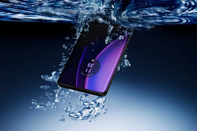 Lista de celulares que son resistentes al agua y polvo Motorola no se queda atrás en cuanto a protección. Foto: Motorola