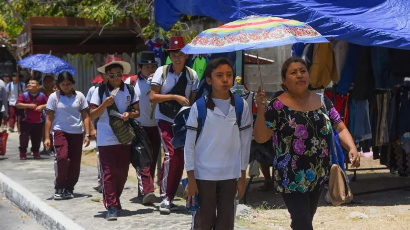 Ante el intenso cambio climático que está presente en el país, estas entidades federativas modificaron su calendario escolar. Foto: Cortesía. Ante el intenso cambio climático que está presente en el país, estas entidades federativas modificaron su calendario escolar. Foto: Cortesía.