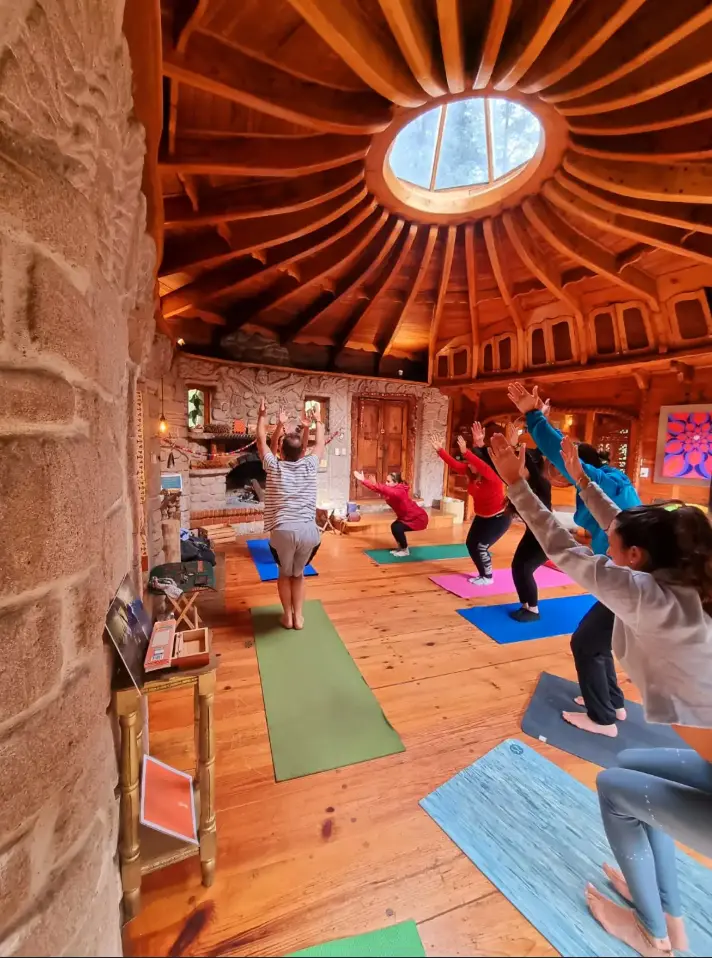 Relájate con el yoga en las cabañas del Boxque Teva en CDMX. Foto: cortesía Relájate con el yoga en las cabañas del Boxque Teva en CDMX. Foto: cortesía.