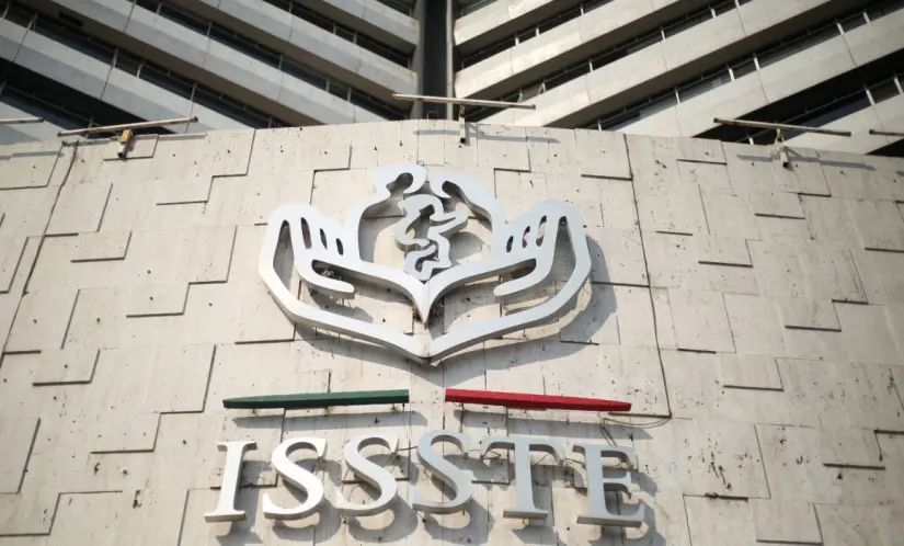 Decreto reduce edad de jubilación ISSSTE La edad mínima de jubilación quedará congelada. Foto: ISSSTE