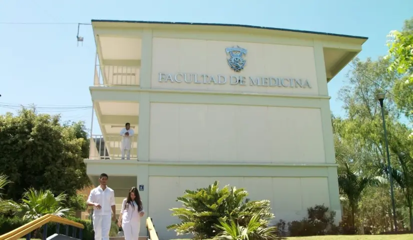 Rubén Rocha y titular de SEP revisan avances de obras educativas para Sinaloa Entre las obras educativas está la nueva Facultad de Medicina de la UAS en Guasave. Foto: Cortesía