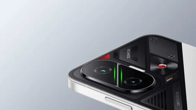 Xiaomi Poco F7, viene equipado con pantalla AMOLED.Foto: Cortesía