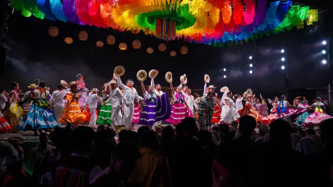 Estos son todos los detalles de la Guelaguetza 2025. Foto: Guelaguetza Oficial.