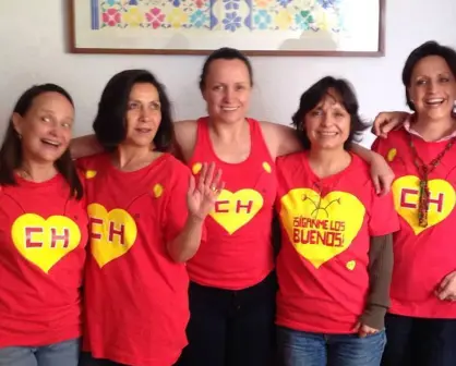 Ellas son las  cinco hijas de Roberto Gómez Bolaños, una de ellas se dedica a defender los derechos humanos