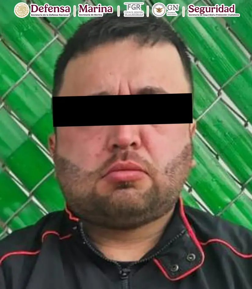 Hombre detenido en Laguna Colorada, Culiacán Hombre detenido en Laguna Colorada, Culiacán