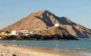 Playas de Baja California libres de sargazo
