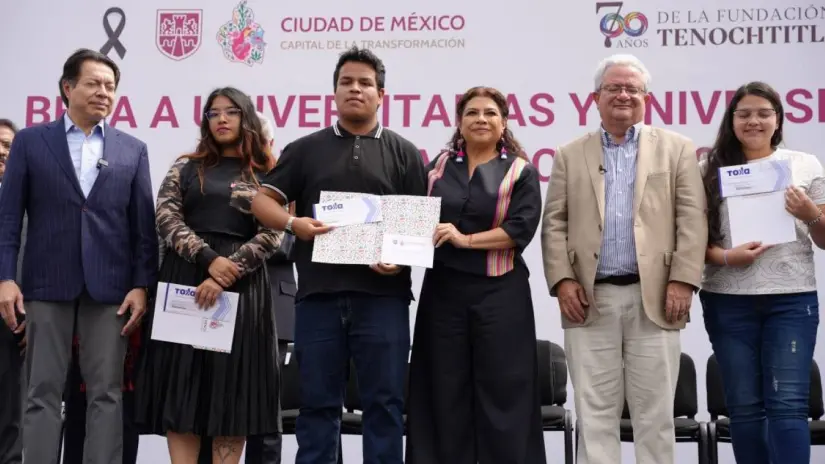 Entrega dle pago de la Beca de Transporte de Universitarios de la CDMX Entrega dle pago de la Beca de Transporte de Universitarios de la CDMX. Foto: Cortesía