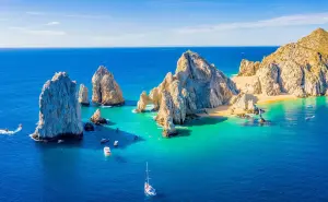 ¿Cuál es la mejor temporada para visitar Los Cabos y qué hacer durante tu viaje?